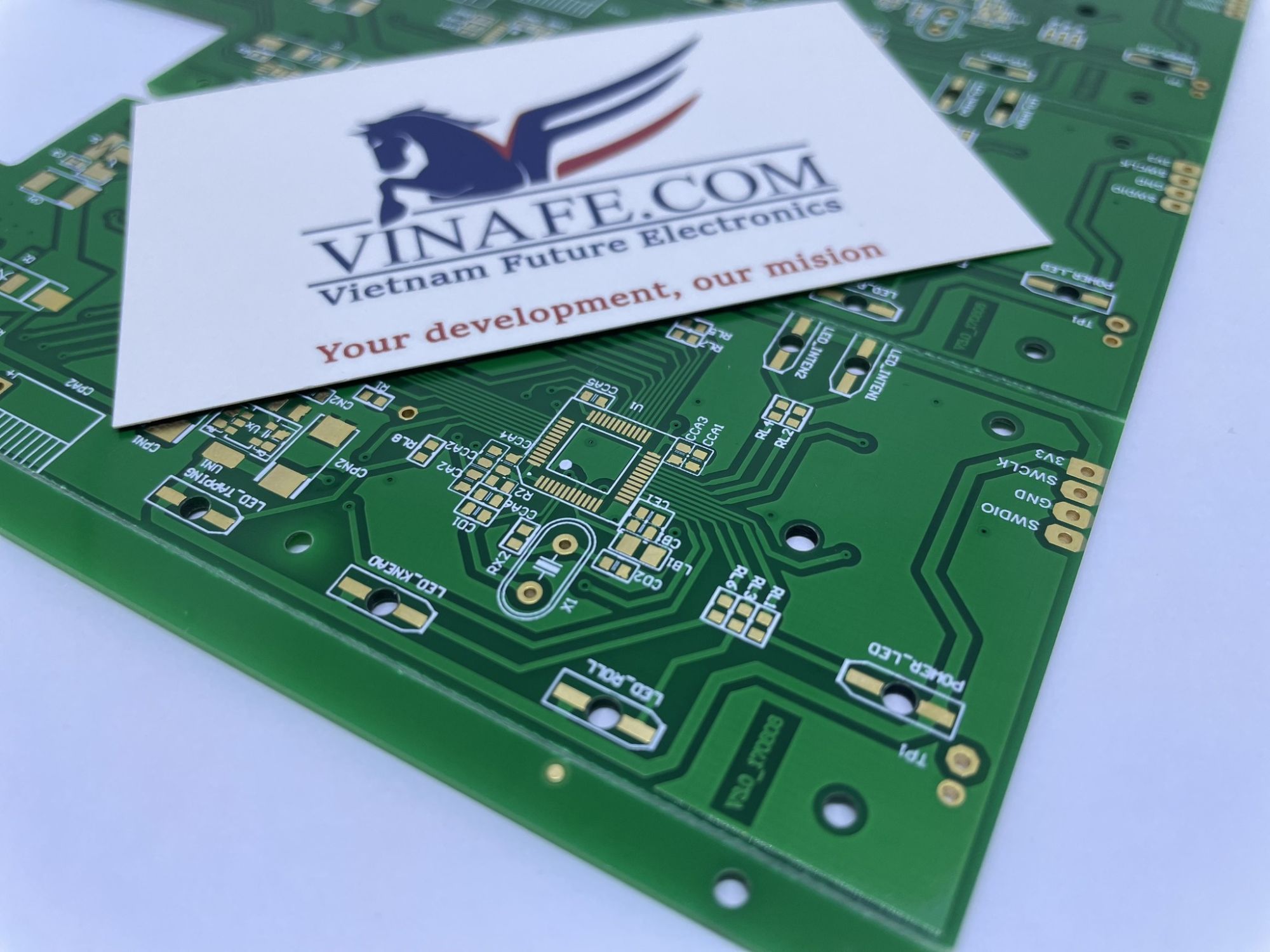 Chúng tôi nhận gia công PCB số lượng ít – hỗ trợ doanh nghiệp nhỏ tối đa!